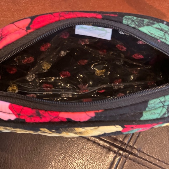 Vera Bradley | Zip Cosmetic Case | Havana Rose - Picture 5 of 5